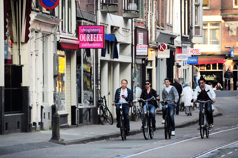 Cyklisté v ulicích Amsterdamu