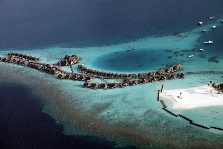 Maledivy v Indickém oceánu